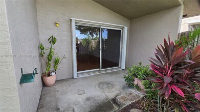 3802 NW 122nd Terrace in Sunrise, FL - Building Photo - Building Photo