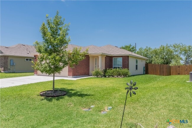 property at 132 Talon Dr
