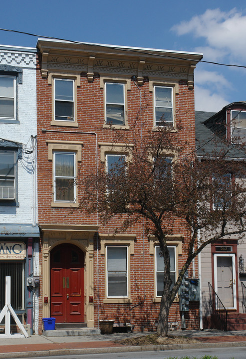 260 Verbeke St in Harrisburg, PA - Building Photo