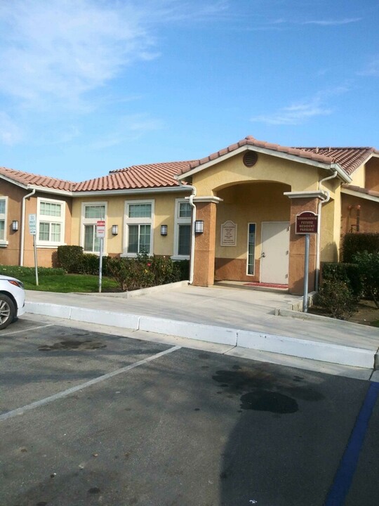 Summerset Apartments in Arvin, CA - Building Photo