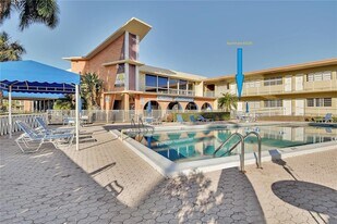 26 Diplomat Pkwy in Hallandale Beach, FL - Building Photo