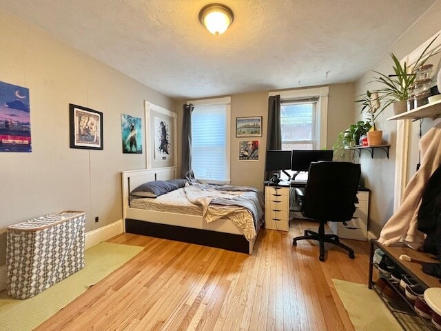 8 Eldora St, Unit 2 in Boston, MA - Foto de edificio - Building Photo