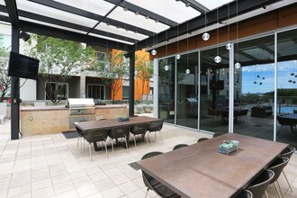 Broadstone Scottsdale Quarter in Scottsdale, AZ - Foto de edificio - Building Photo