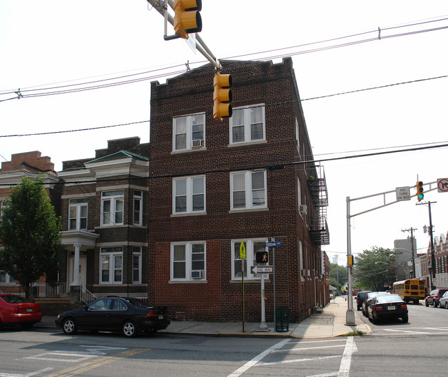 234 53rd St in West New York, NJ - Building Photo - Building Photo