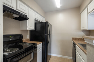 Breckenridge at CItyview Apartments