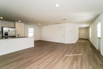 435 Filibusters Trail in San Antonio, TX - Building Photo - Building Photo
