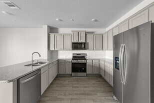 8041 Scanlan Trl in Sienna, TX - Building Photo