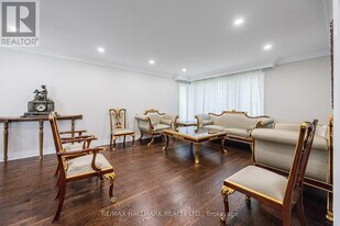 95 Caines Ave in Toronto, ON - Building Photo