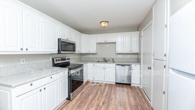 143 Heather Dr in Summerville, SC - Building Photo - Building Photo