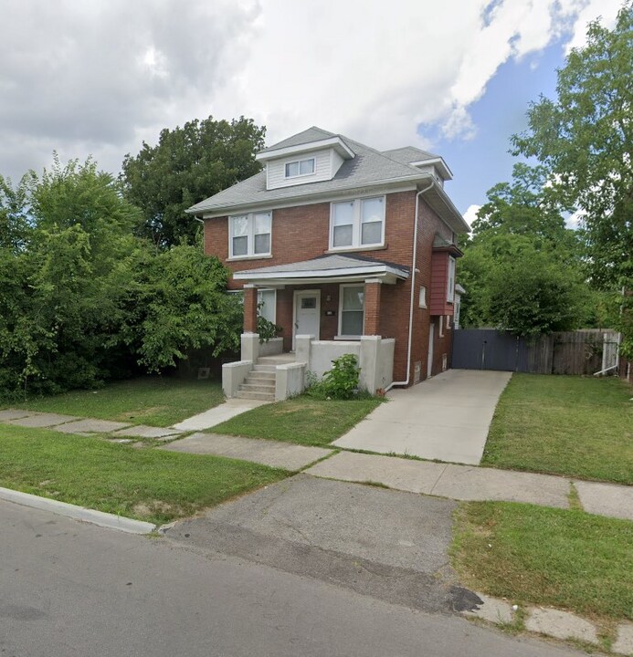 533 Trowbridge St in Detroit, MI - Foto de edificio