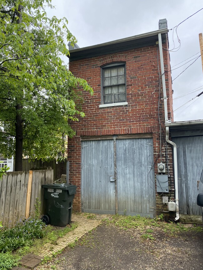 2809 Grove Ave, Unit Apt C in Richmond, VA - Building Photo - Building Photo