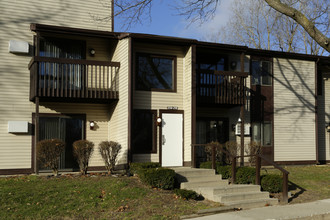 Wooded View Apartments in Ionia, MI - Building Photo - Building Photo