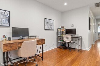 222 S Racine Ave in Chicago, IL - Building Photo - Building Photo
