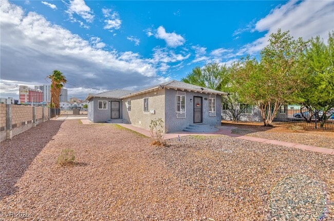 339 N 10th St in Las Vegas, NV - Building Photo - Building Photo