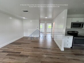 1400 Broadway in Lantana, FL - Building Photo - Interior Photo