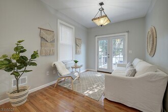 21 Wheeler St in Montclair, NJ - Building Photo - Building Photo