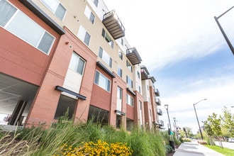 Old Town Flats in Fort Collins, CO - Foto de edificio - Building Photo