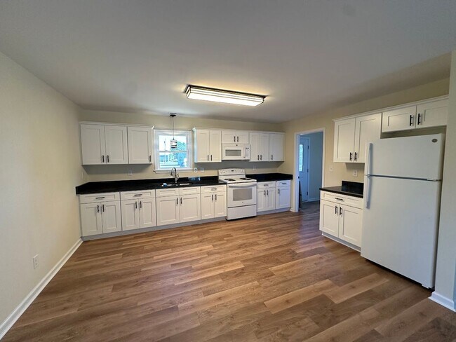 1620 West St in Elizabeth City, NC - Building Photo - Building Photo