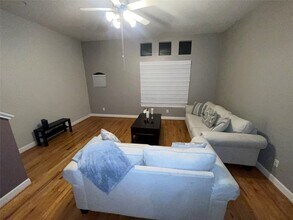 7650 Springhill St in Houston, TX - Building Photo - Building Photo