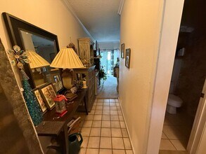 5735-5737 N Scout Island Cir in Austin, TX - Building Photo - Building Photo