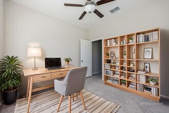 8077 Rolling Shell Trail in Wesley Chapel, FL - Building Photo - Building Photo