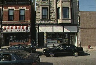 1524 W Fullerton Ave in Chicago, IL - Foto de edificio - Building Photo