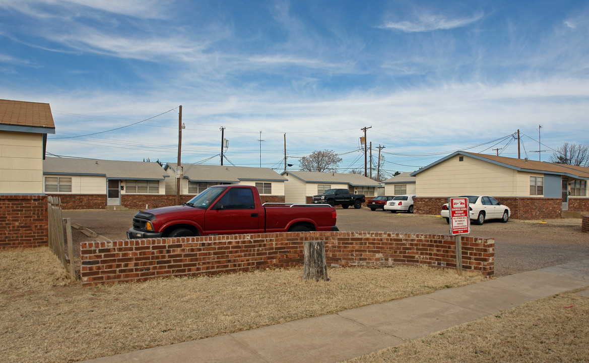 6502 Avenue S in Lubbock, TX - Building Photo