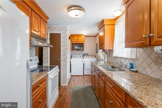 29 Maywood Ave in Sinking Spring, PA - Building Photo - Building Photo