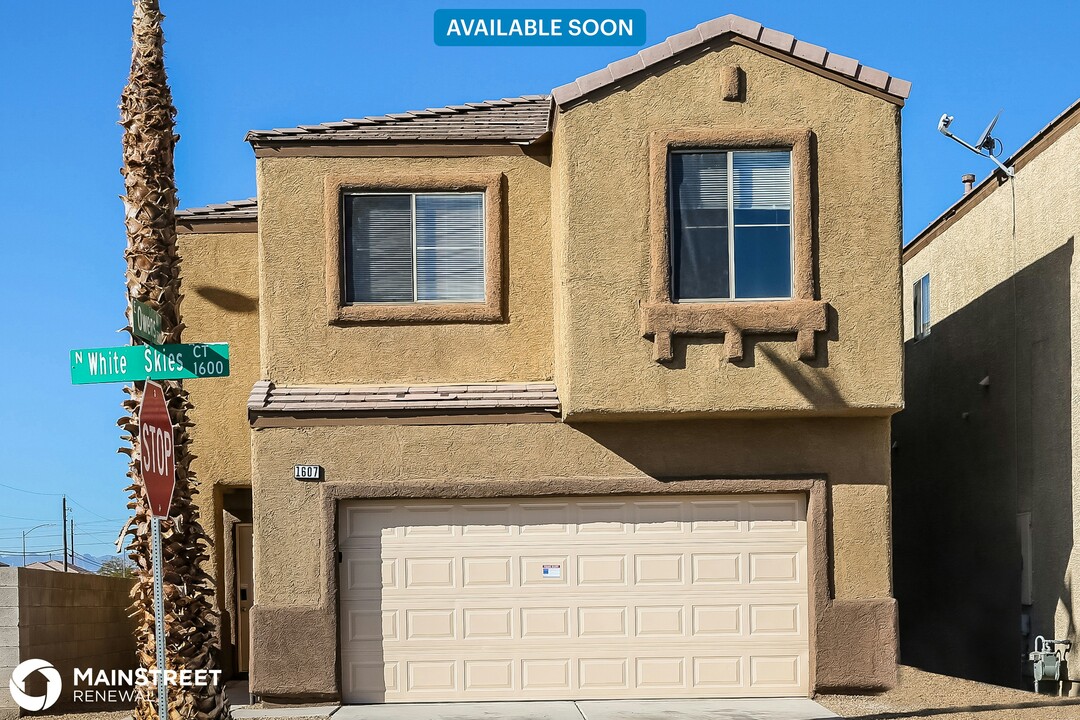 1607 White Skies Ct in Las Vegas, NV - Building Photo