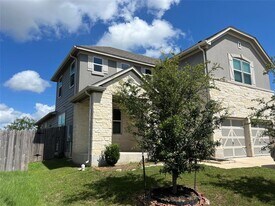 112 W Point Way in Elgin, TX - Building Photo