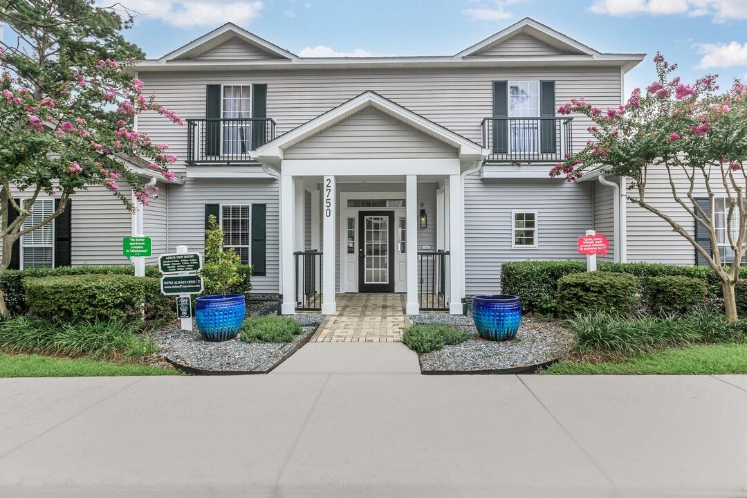 Arbor View in Tallahassee, FL - Foto de edificio