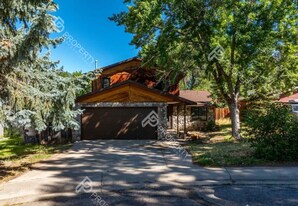 1108 Parkwood Ln in Glenwood Springs, CO - Building Photo