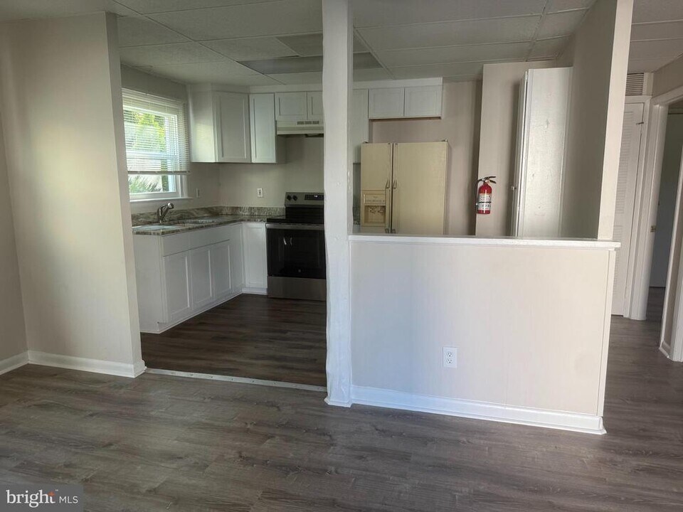 11 Delsea Dr S in Glassboro, NJ - Building Photo