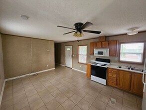 127 Lonesome Hill Rd in Leesville, LA - Building Photo - Building Photo