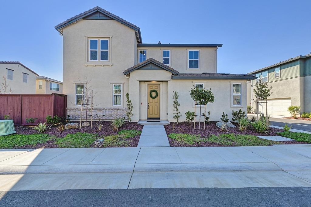 3395 Gallatin Dr in Folsom, CA - Building Photo