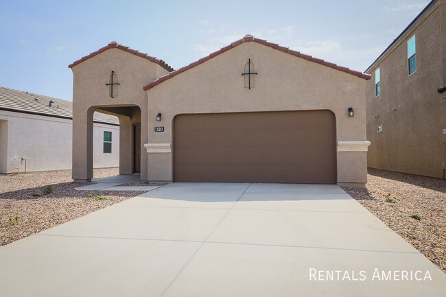 5251 Iridium Wy in San Tan Valley, AZ - Building Photo - Building Photo