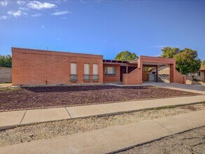 665 N Banff Ave in Tucson, AZ - Building Photo - Building Photo