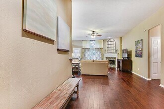 6 N Queenscliff Cir in Spring, TX - Building Photo - Building Photo