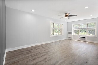 7070 N Sheridan Rd in Chicago, IL - Building Photo - Building Photo