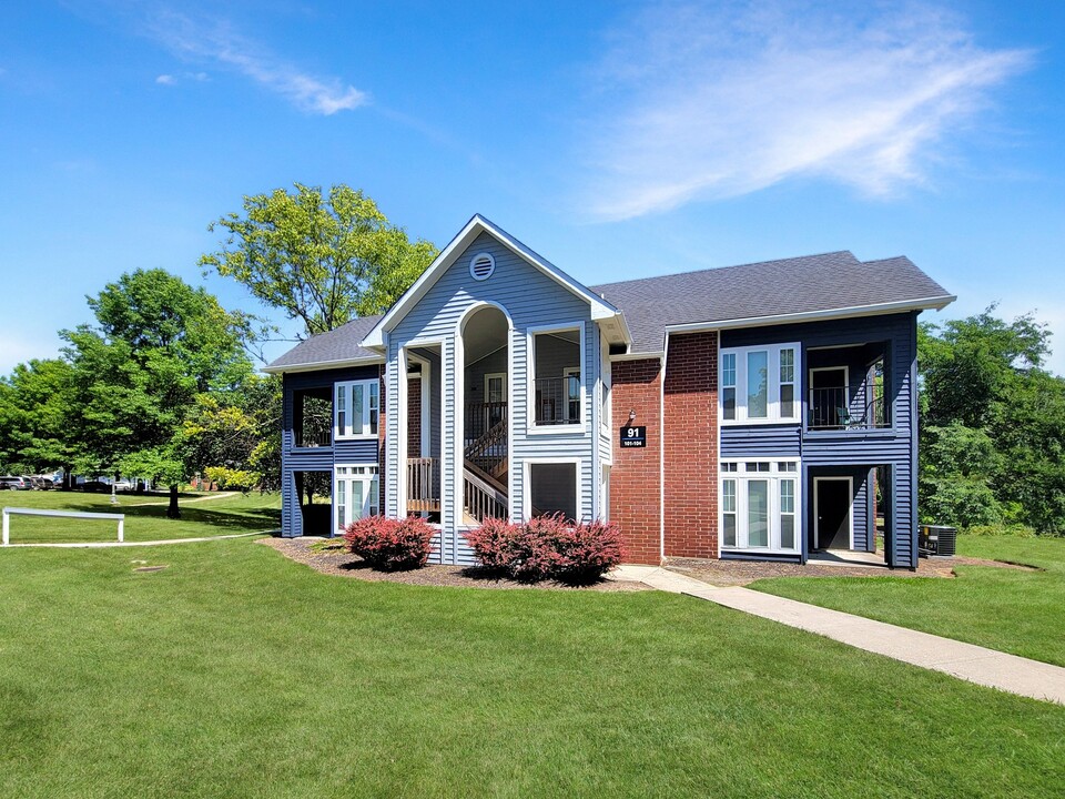 Century Lake Apartment Homes Photo