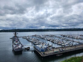400 Washington Ave in Bremerton, WA - Building Photo