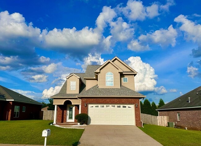 property at 104 Planters Ct