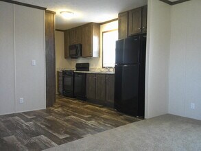 200 Birch in Highland, MI - Building Photo - Building Photo