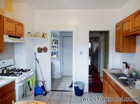 21 Long Ave, Unit 3 in Boston, MA - Building Photo