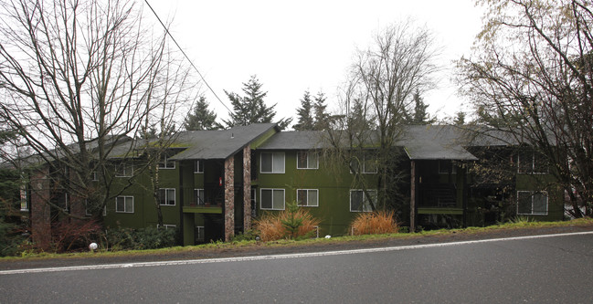 Multnomah Garden Apartments in Portland, OR - Building Photo - Building Photo