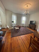 811 E Broadway in Boston, MA - Building Photo - Building Photo