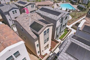 1270 Windmill Rd in Ladera Ranch, CA - Building Photo