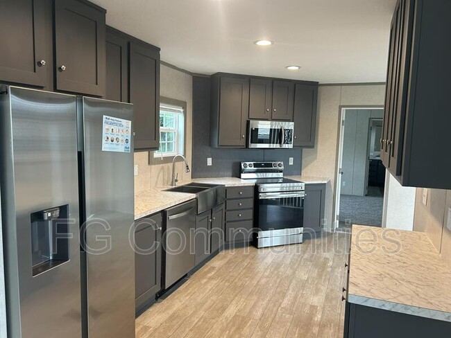 129 Sides Meadow Dr in Winston-Salem, NC - Building Photo - Building Photo