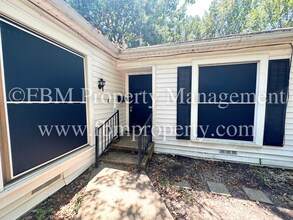 607 Alexander St in Ennis, TX - Building Photo - Building Photo