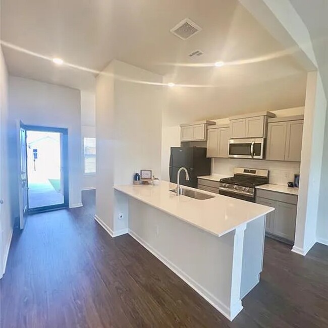 property at 9120 Quapaw Crk Trl